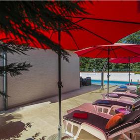 4 Bedroom Villa with Pool and Annex near Porec, Sleeps 8